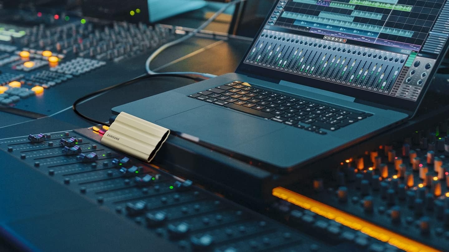 SAMSUNG T7 Shield 2TB Portable SSD, USB 3.2 Gen2, Rugged, IP65 Rated, for Photographers, Content Creators and Gaming, External Solid State Drive (MU-PE2T0R/AM, 2022), Blue - Image 7