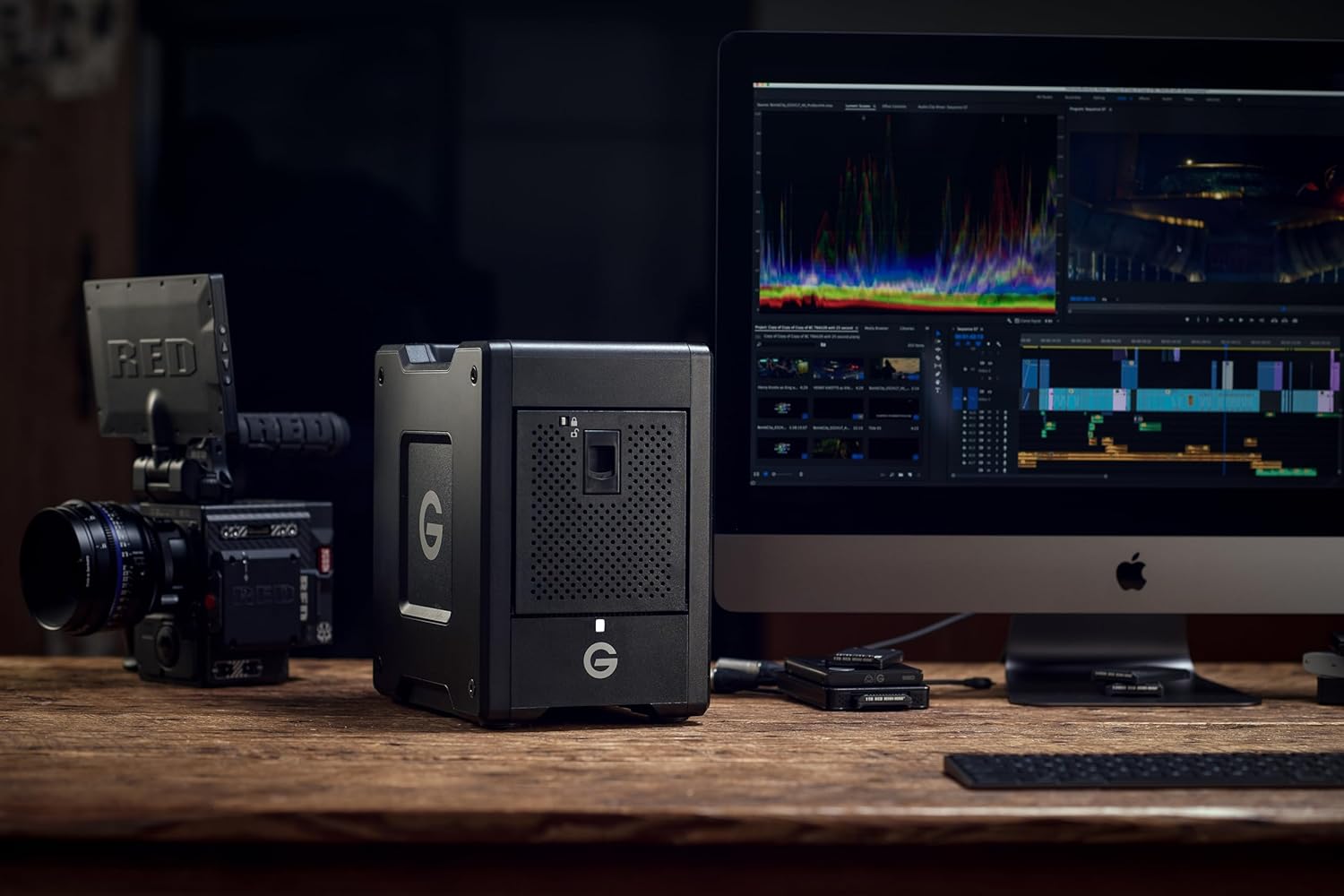 SanDisk Professional 48TB G-RAID Shuttle 4 - Enterprise-Class 4-Bay External Hard Drive, Thunderbolt 3 and USB-C, Transportable, Hardware RAID - SDPH34H-048T-NBAAB - Image 5