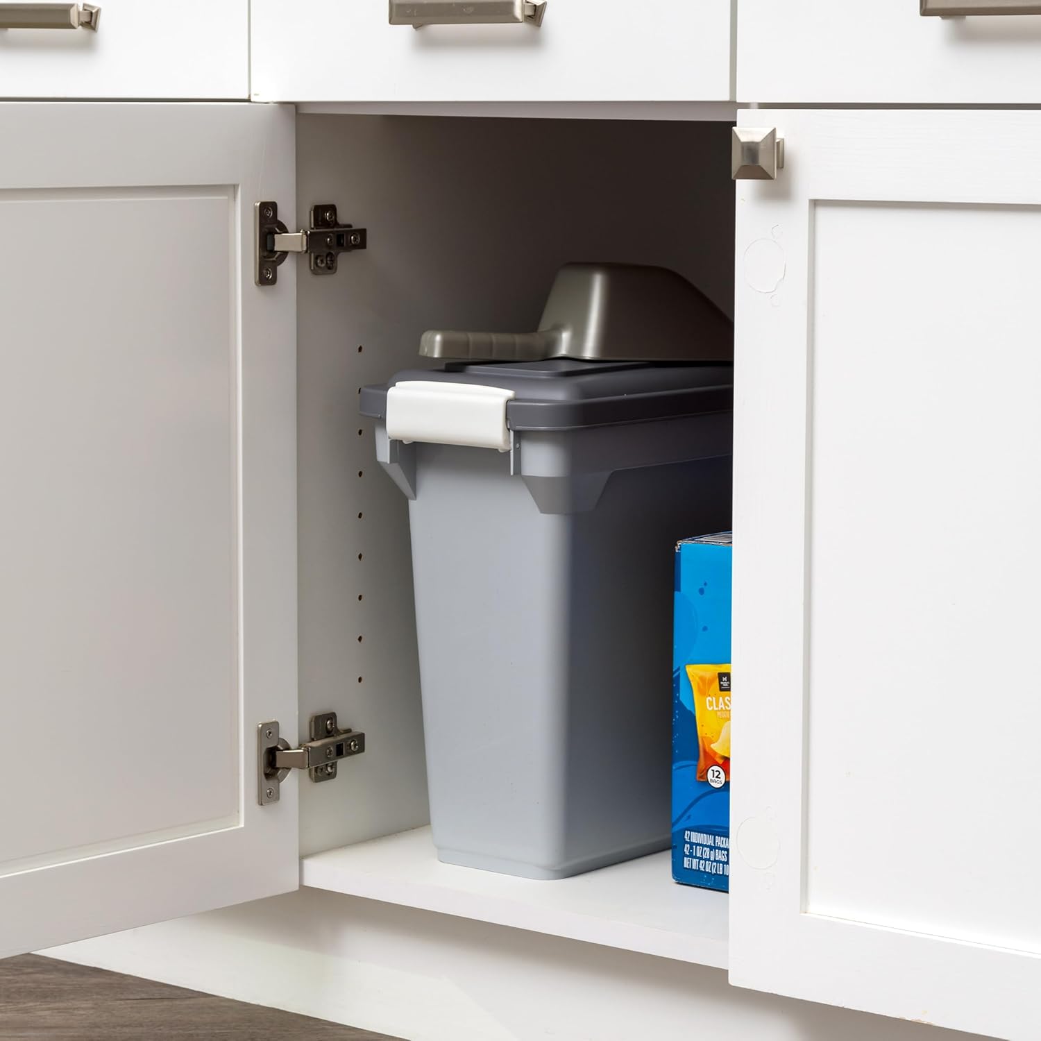 IRIS USA Dog Food Storage Container, Airtight Lid, 2-Cup Scoop, Up to 13 Pounds Pet Food Storage, Versatile Pet Food Bin, Treats, BPA Free, Gray/Dark Gray - Image 6