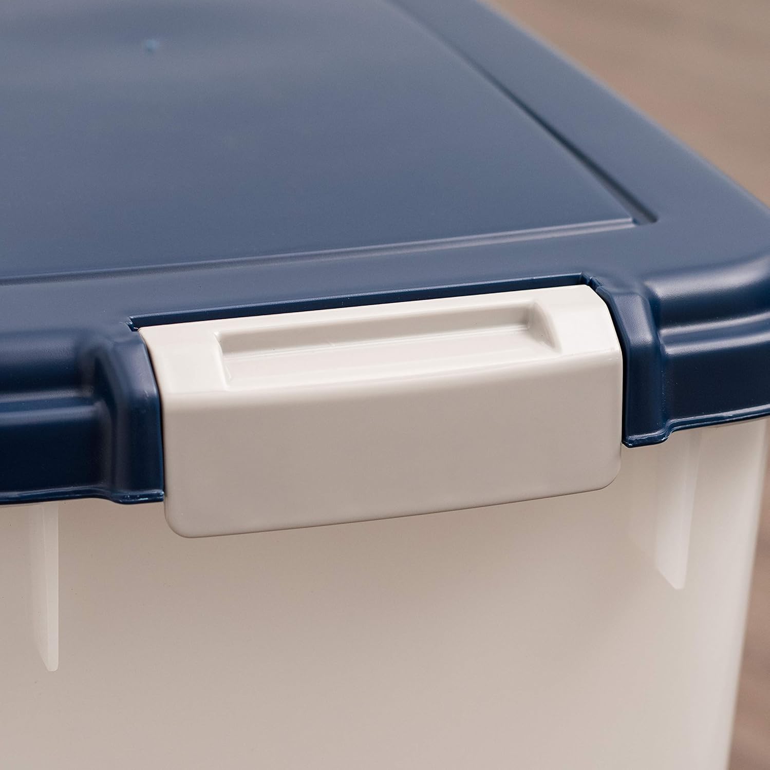 IRIS USA Airtight Dog Food Storage Container, Up to 38 lbs, Attachable Wheels, For Dog Cat Bird and Other Pet Food Storage Bin, Keep Fresh, Easy Mobility, BPA Free, Navy/Pearl - Image 5