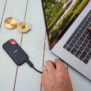 SanDisk 8TB Extreme Portable SSD – Up to 1050MB/s, USB-C, USB 3.2 Gen 2, IP65 Water and Dust Resistance, Updated Firmware – External Solid State Drive – SDSSDE61-8T00-G25
